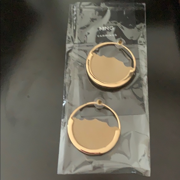 Mango Earrings - Picture 2 of 2